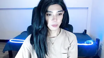 urbeautifulalexa on live cam 23-Mar-26