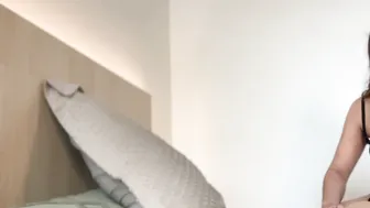 mia_ferrer777 chat girl porn posing on webcam