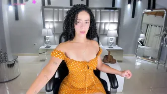 Alessaromero on webcam on cam
