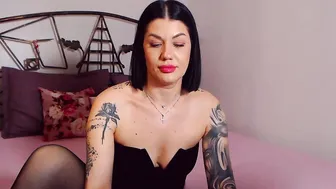yvonneeverlee recorded nude video 848665