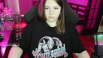 X_nirvana_x gamer cam porn video