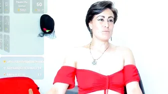 yasmin_goldenst cam show (07/04/2025)