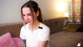 Evelineloos naked 24 March 2026
