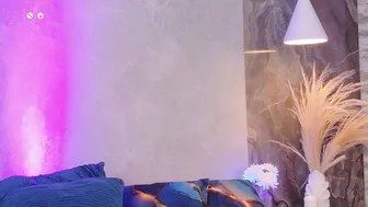 hannaprada1 posing on webcam (03-24-2026)