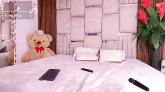 Zoe_dim lovense (03/24/2026)
