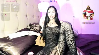 khalifafoxxxx asian - 03/25/2026