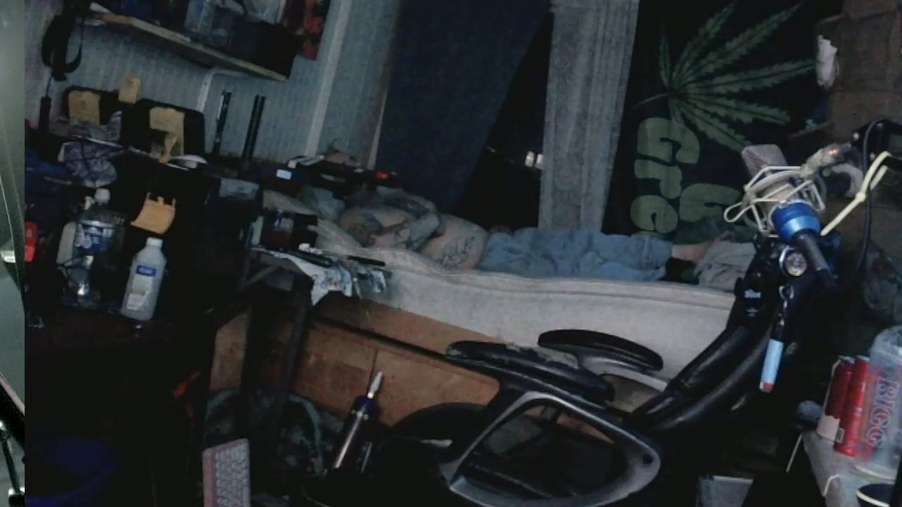 kinkybiguy14 (03-25-2026)