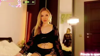 rina_asty lovense cam chat