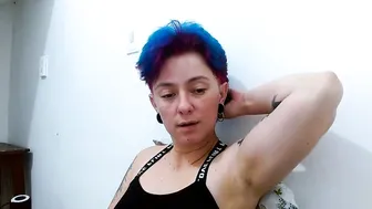 Tomboyblue posing on webcam 25-Mar-26