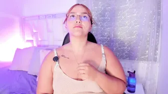 leahbarker recorded nude video 858175