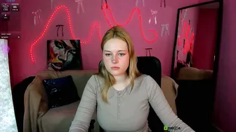 alira_glow recorded nude video 859337