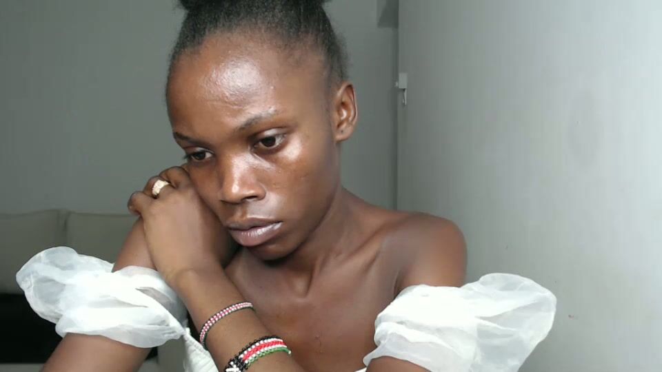 sweet_little_sin posing on webcam hot webcam video