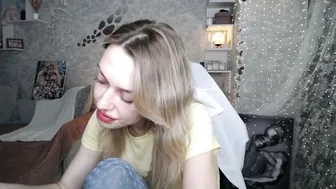 Yournickyadamidi posing on cam chat sex cam