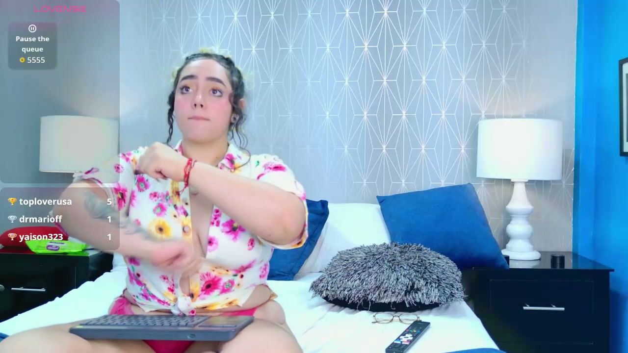 voletmonroe cam sex porn (03/27/2026)