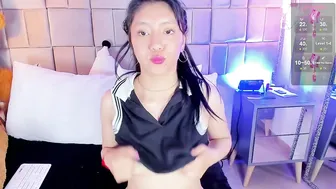 andrea_carocaro posing on webcam (03/27/2026)