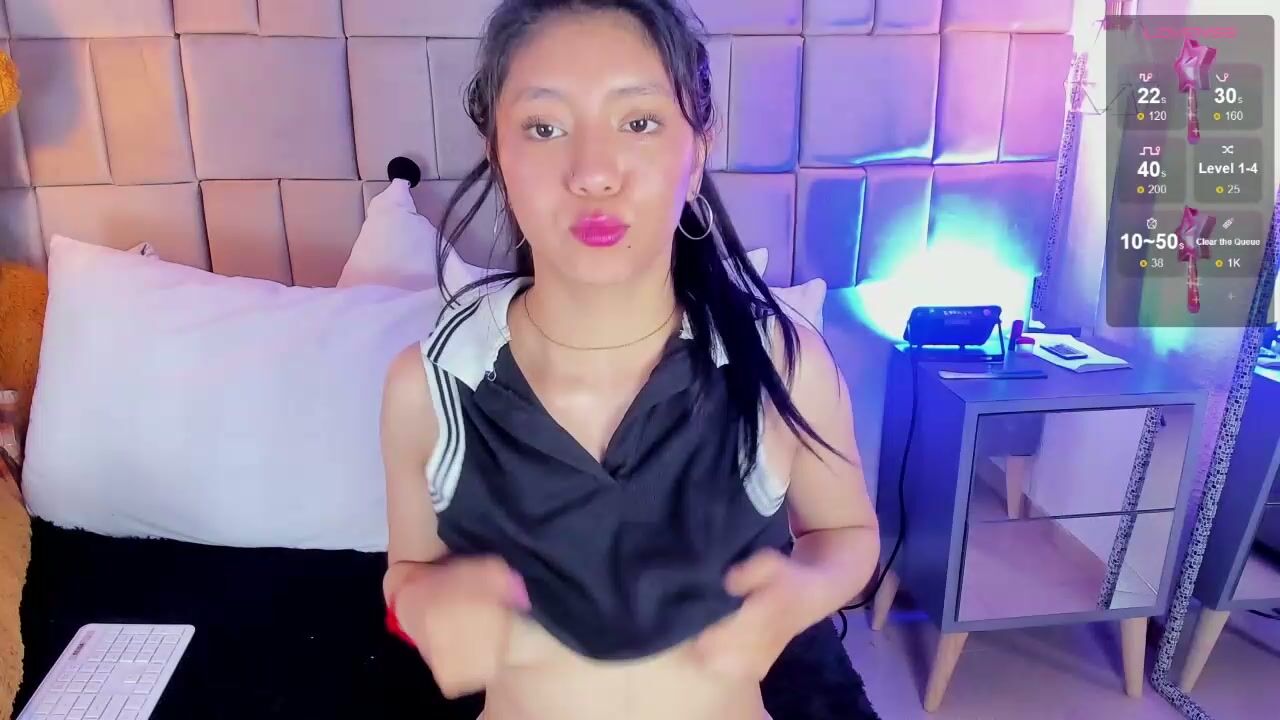 andrea_carocaro posing on webcam (03/27/2026)