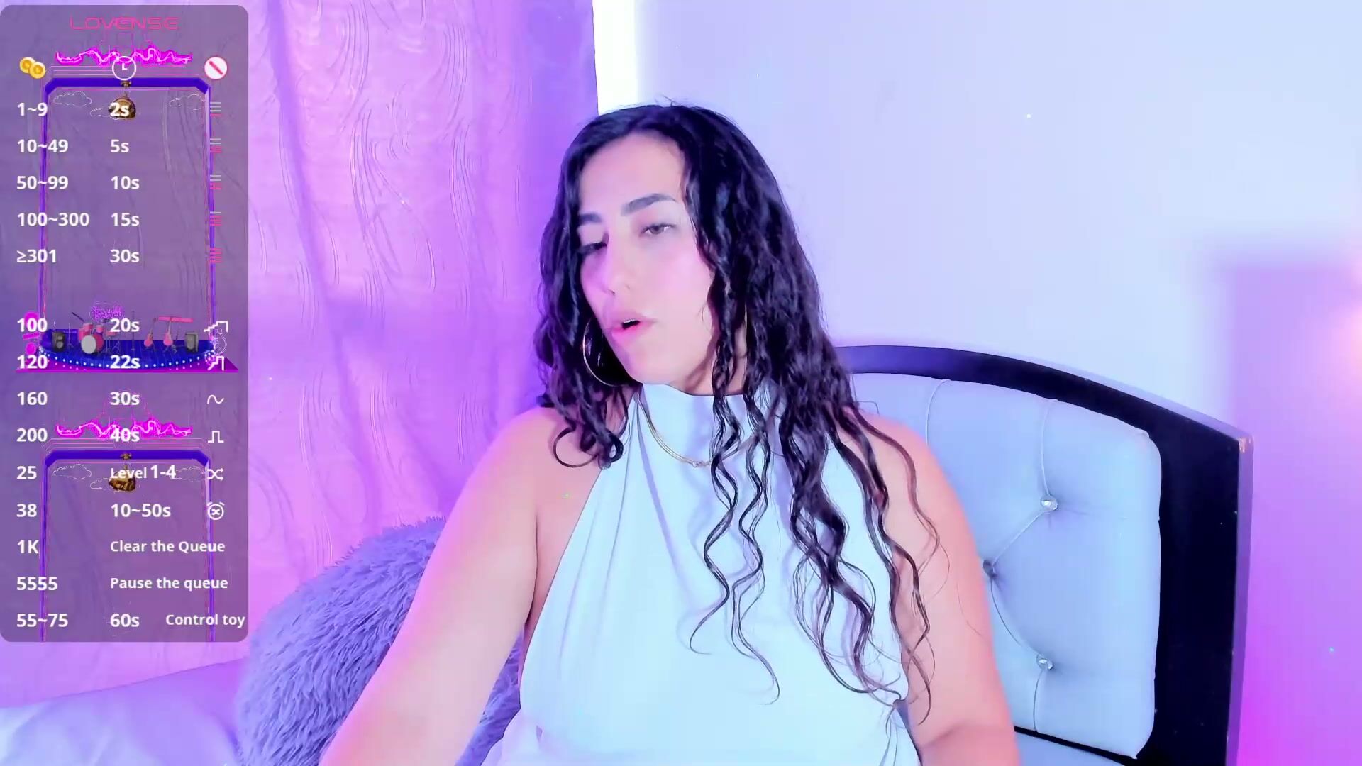 My_aleja_ 27-Mar-2026 posing on webcam