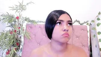 Alaia2_ cam cam sex chat