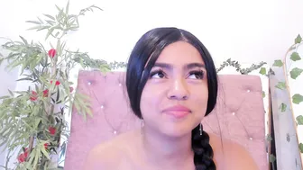 Alaia2_ cam cam sex chat