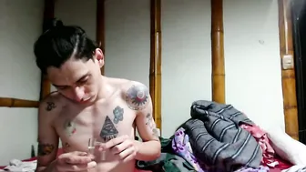 Miahells blowjob naked on cam