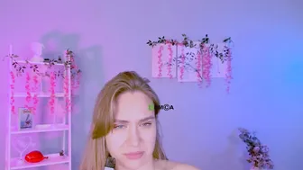 Naya_dream 18 webcam chat