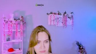 Naya_dream 18 webcam chat