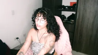 giny_bean porn cam - (03/28/2026)
