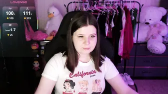 Amyvibes on webcam (03/28/2026)