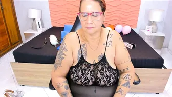 laura_riley bigboobs 28 March 2026