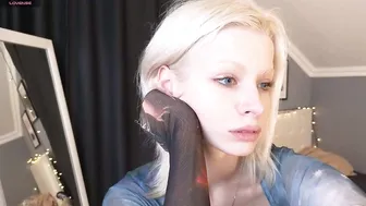 Vienna_gones blonde nude