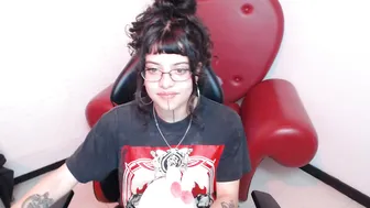 Petite_melodyy webcam - 03/28/2026
