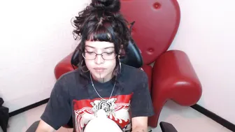 Petite_melodyy webcam - 03/28/2026