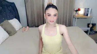 Nhicolehollywood petite (07/05/2025)