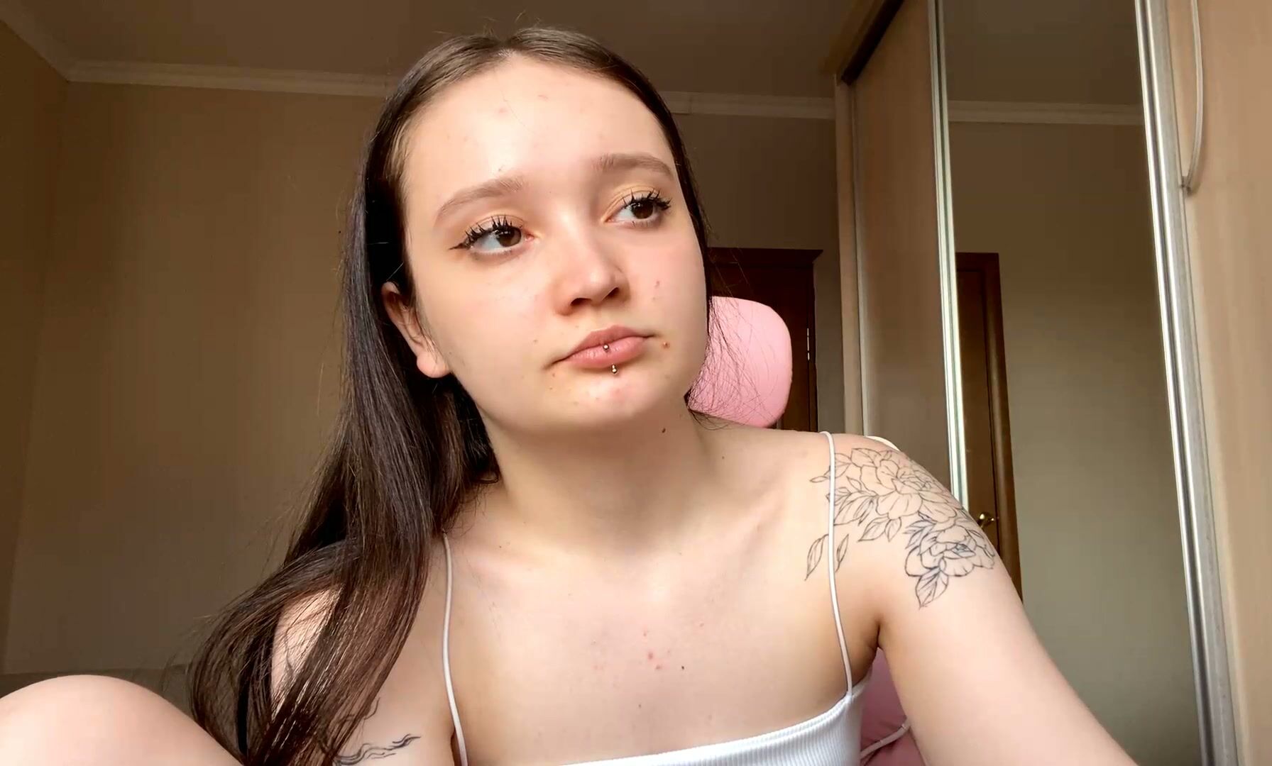 thaliakuchem 29 March 2026 on webcam