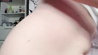 amazing_agness feet posing on webcam
