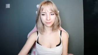 Luciacam20 (03/30/2026)