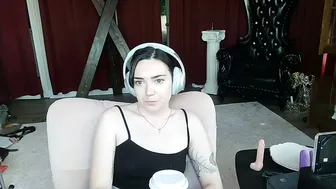 mistressjuniper femdom 03-30-2026