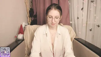 oliviavele recorded nude video 876163