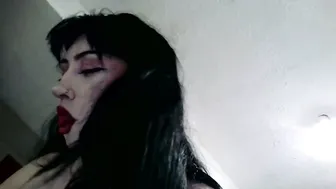 laylakills goth naked
