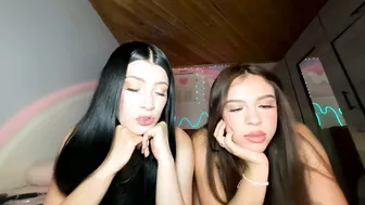 afrodita_meraki smallboobs - (03-31-2026)