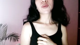 oliviaaa__ petite (03-31-2026)