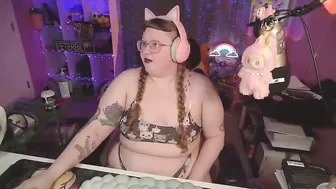 fatveronica 01 April 2026