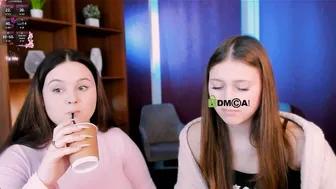 arianaa_cat (04/01/2026)