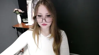 cute_minx 04/01/2026