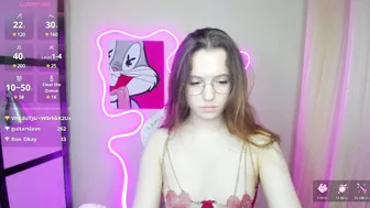 Shalinamontana sex chat posing on webcam