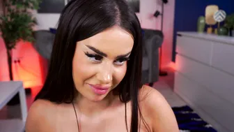 evazane bigass chat girl porn