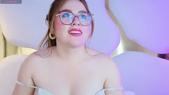 Renatajoness1 naked (04/01/2026)