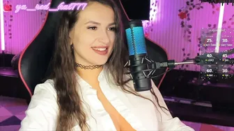 _red_hat_7 domi nude cam video