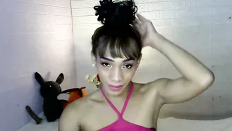 uncut_queen recorded nude video 882103