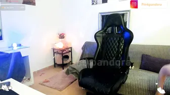 Piinkpandora (04/02/2026) posing on webcam